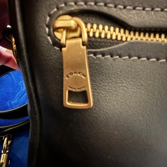 Coach Rouge Soft Cube 20– Black Full Grain Leather – Gold Hardware – G2580-CCC91 - Picture 10 of 14